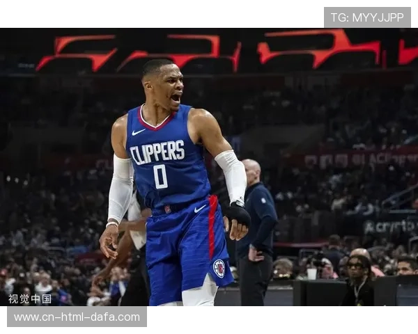 威少砍下40分助力球队逆转胜利 展现王者风采引爆全场热情